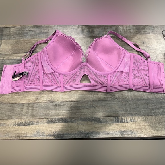 Very Sexy Plunge Lace Cutout Corset Top - Picture 7 of 9